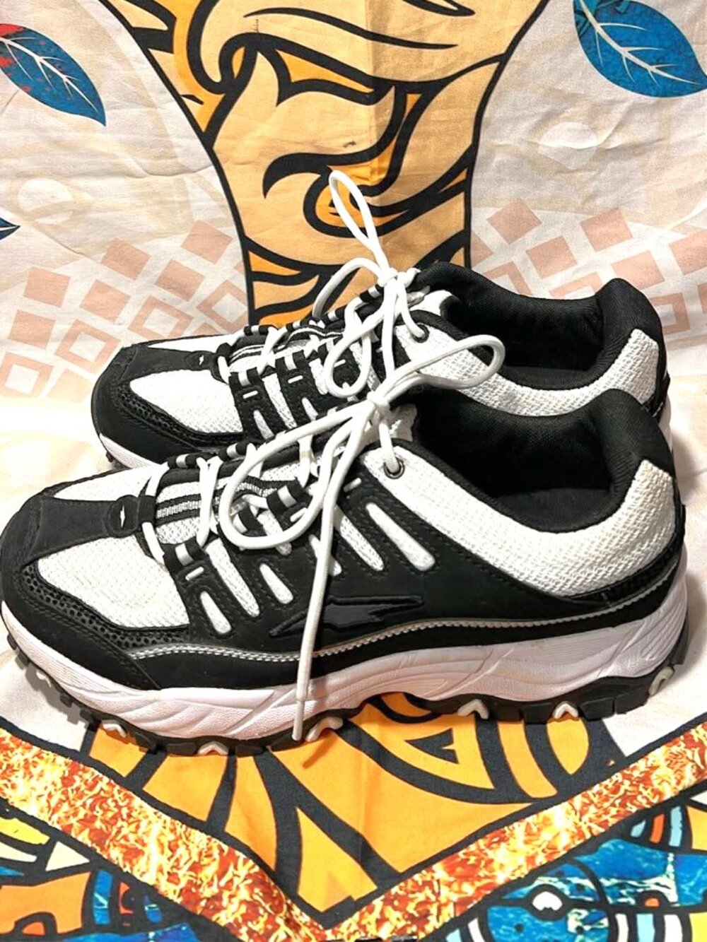 AVIA Women’s Memory Foam Walking Sneakers White Black Size 10W